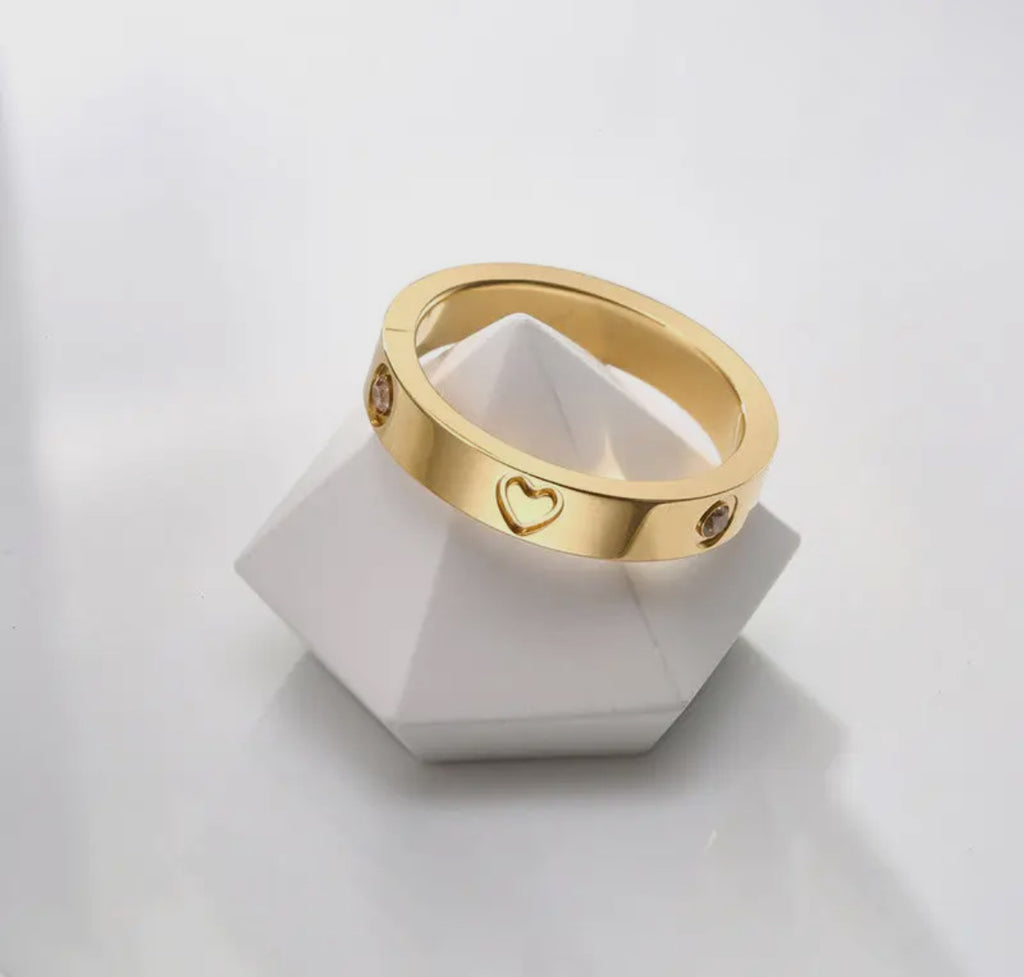 “The Nora” Ring (size 6)