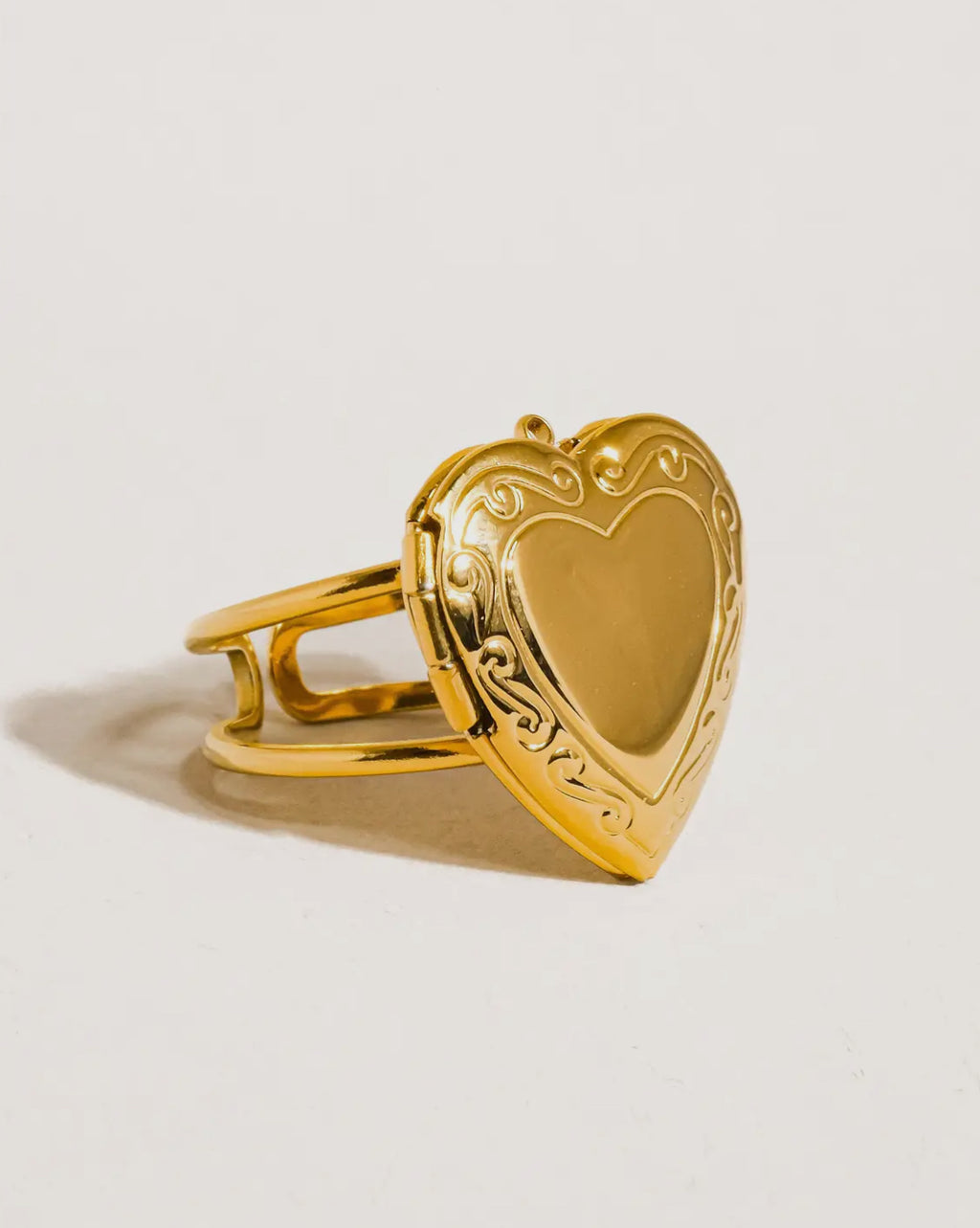 Picture Ring 18k Gold Plated Non Tarnish